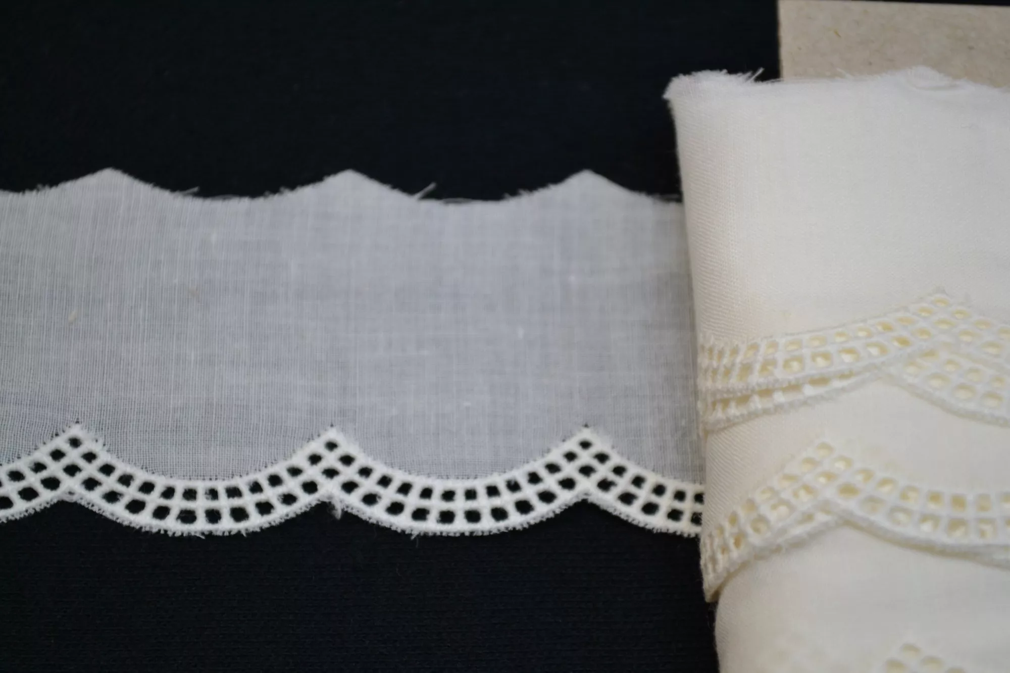 100061C Swiss Edging 1 1/2