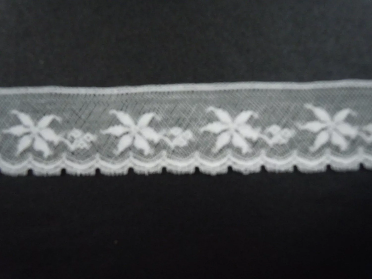 200483 Maline Edging 1
